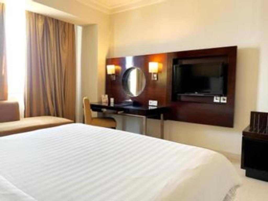 Grand Basko Hotel ปาดัง ภายนอก รูปภาพ