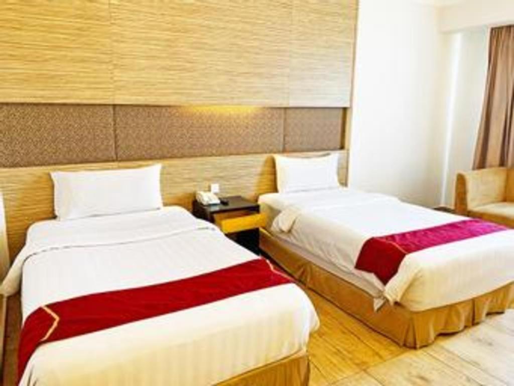 Grand Basko Hotel ปาดัง ภายนอก รูปภาพ