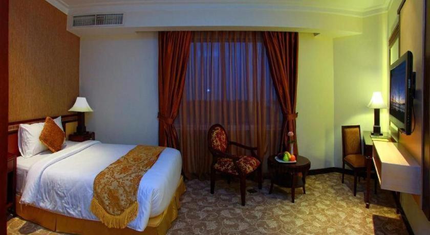 Grand Basko Hotel ปาดัง ภายนอก รูปภาพ