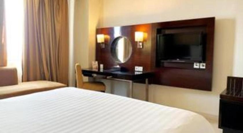 Grand Basko Hotel ปาดัง ภายนอก รูปภาพ