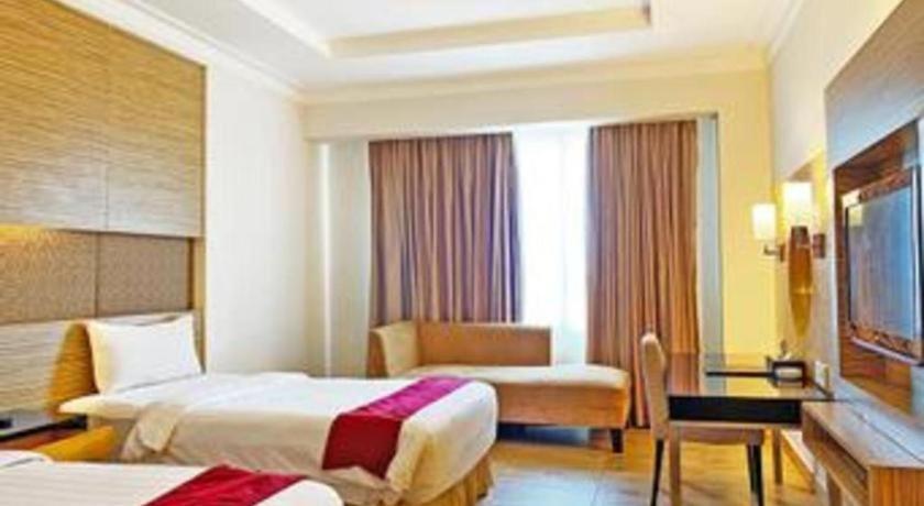 Grand Basko Hotel ปาดัง ภายนอก รูปภาพ