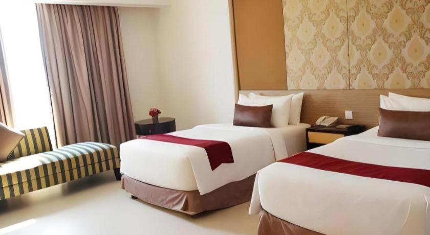 Grand Basko Hotel ปาดัง ภายนอก รูปภาพ